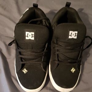 DC Mens Black and White Sneakers Size 9.5